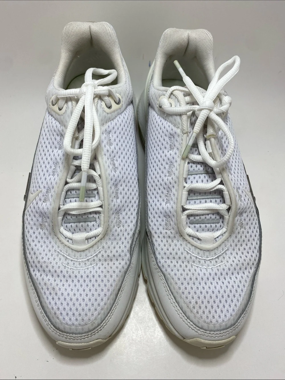 Nike Women's White Mesh Air Max Pulse Sneakers Size 9